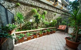 Divina Costa Salerno