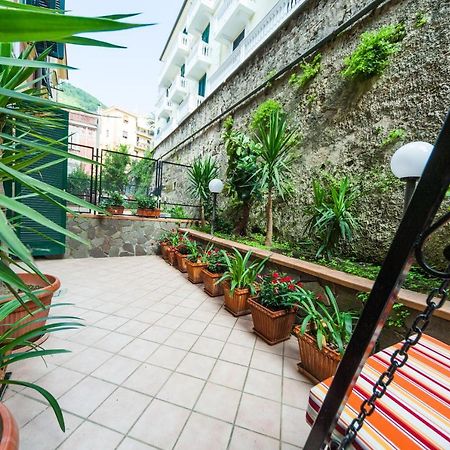 Appartement Divina Costa Salernes Extérieur photo