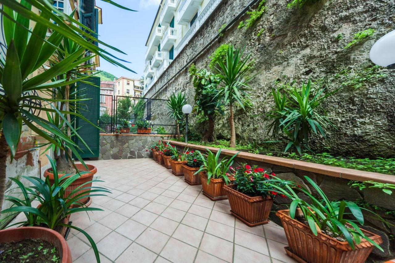 Appartement Divina Costa Salernes Extérieur photo